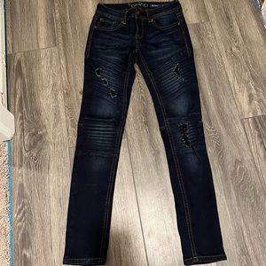 Grace in la skinny dark blue jeans in like new condition